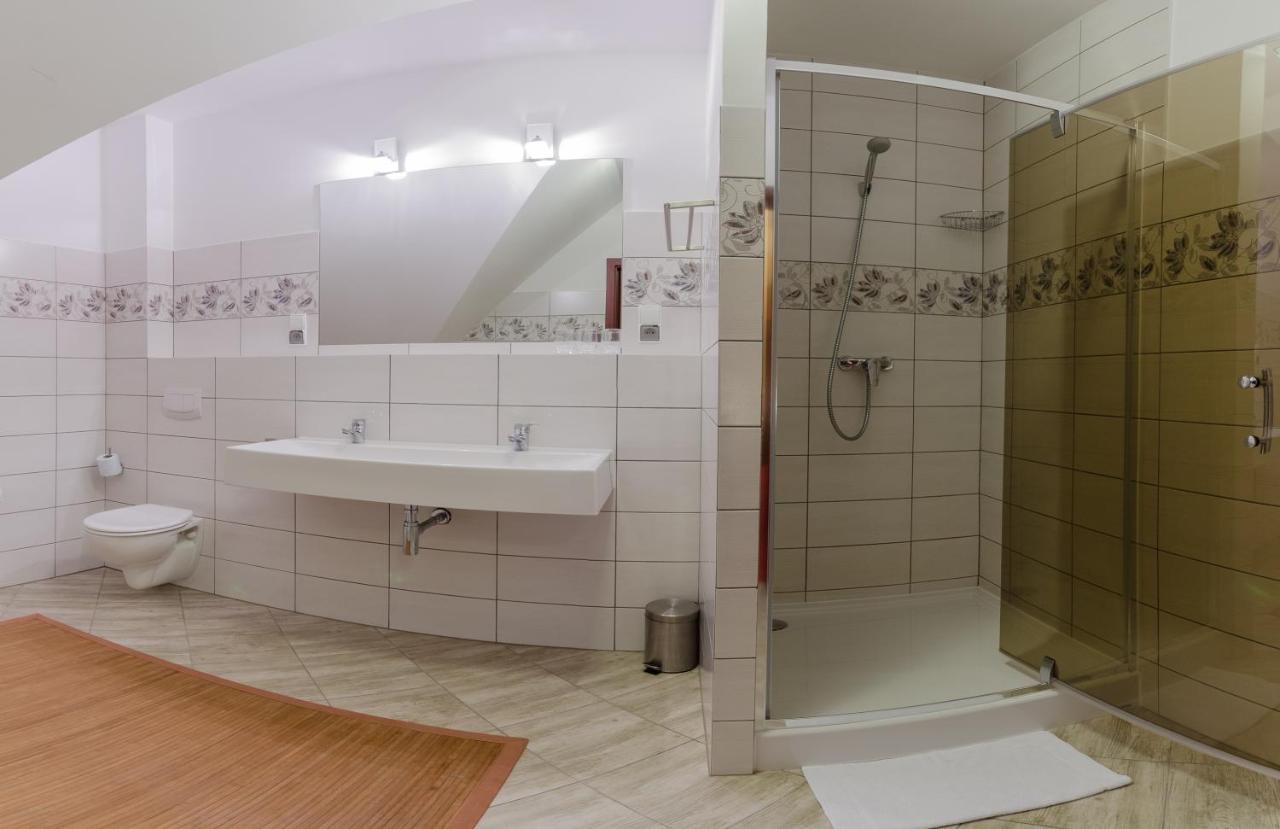 Pod5 Guest house *